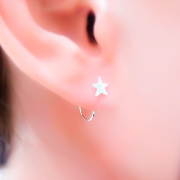 ⭐️Pretty 925 Sterling Silver Star Hug Half Hoop Threader Earrings Ear Jackets - Picture 3 of 7